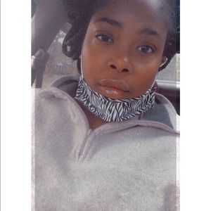 Meet your Posher, Rolanda